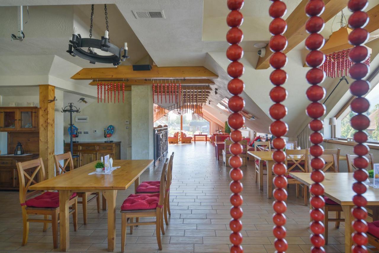 Villa & Gospoda Krakowska Kobiernice エクステリア 写真
